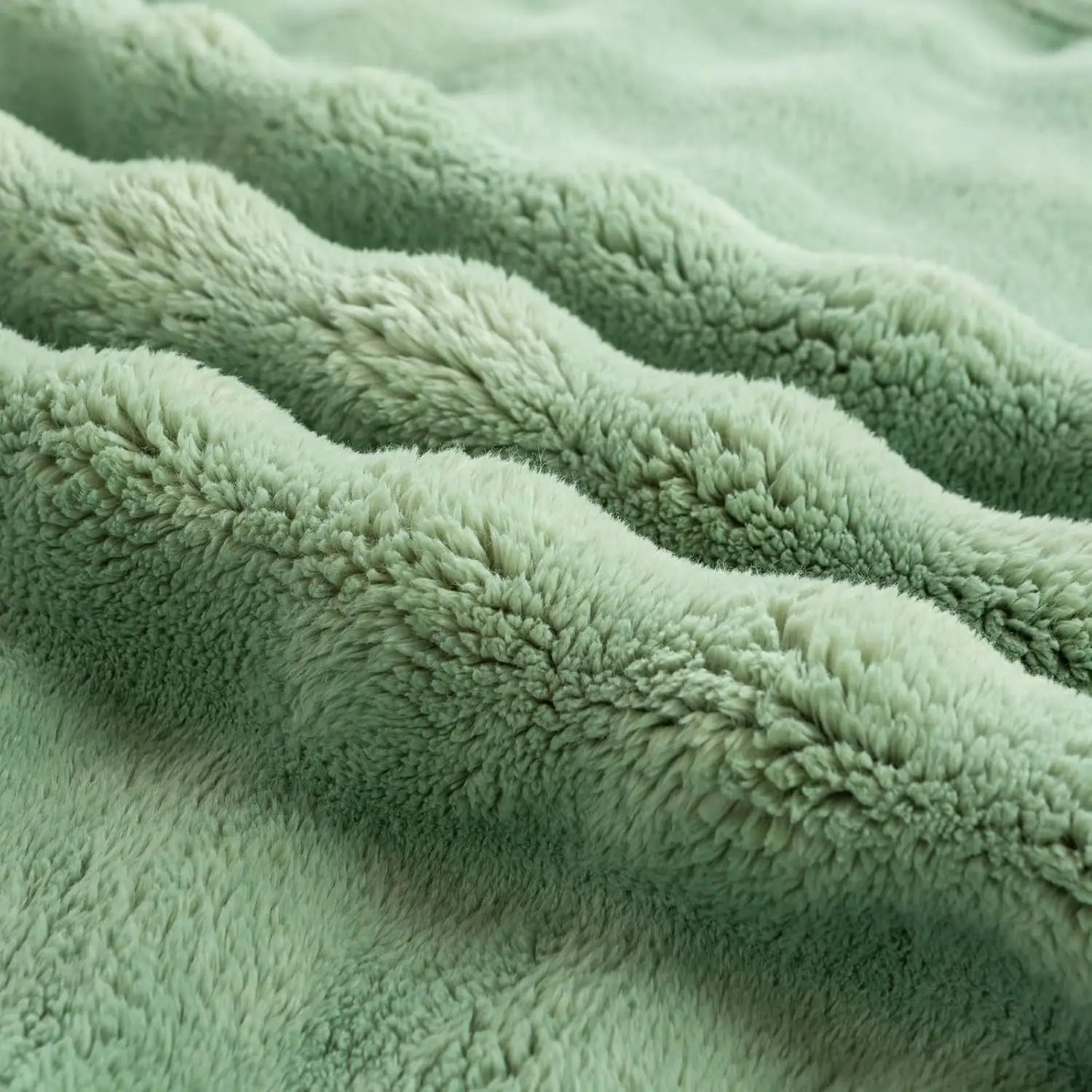Faux Fur Fluff Blanket
