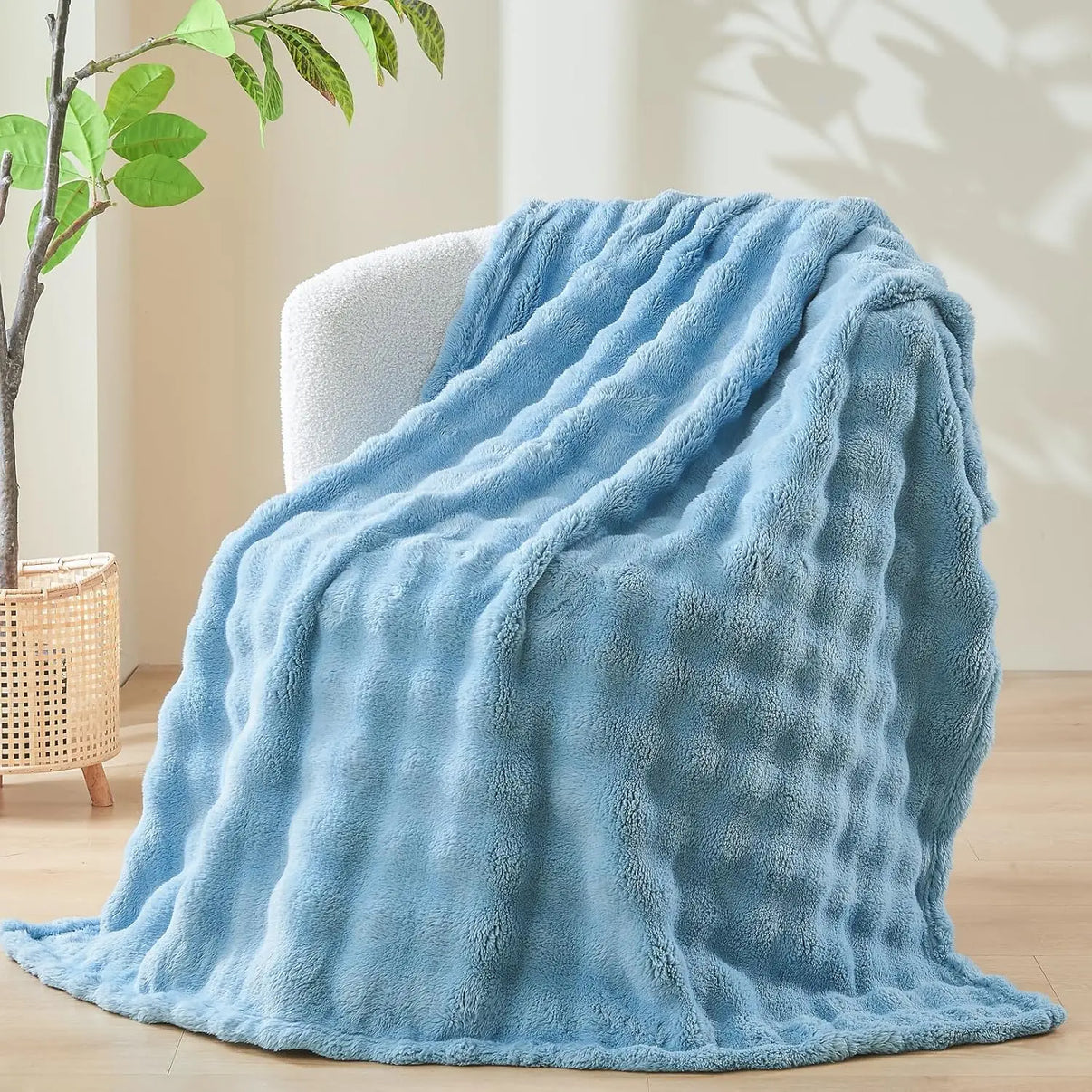 Faux Fur Fluff Blanket - The Decor Authority